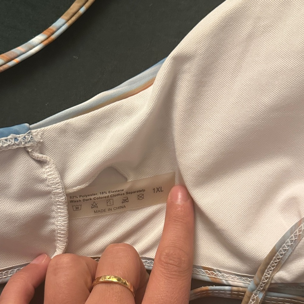 Swirl Pattern Bikini Set - Picture 3 of 3